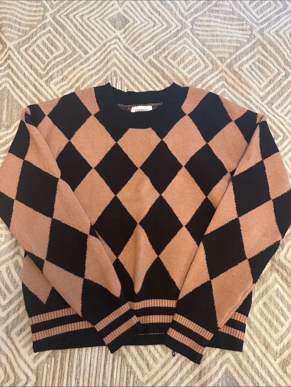Evereve Argyle Crewneck Sweater - Black & Brown